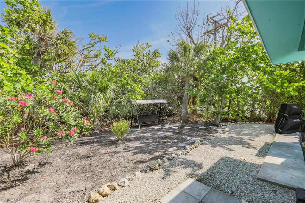 1012/1014 E Gulf DR photo 23