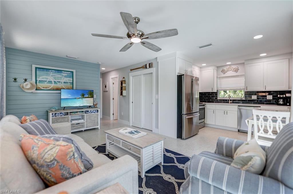 1012/1014 E Gulf DR photo 6