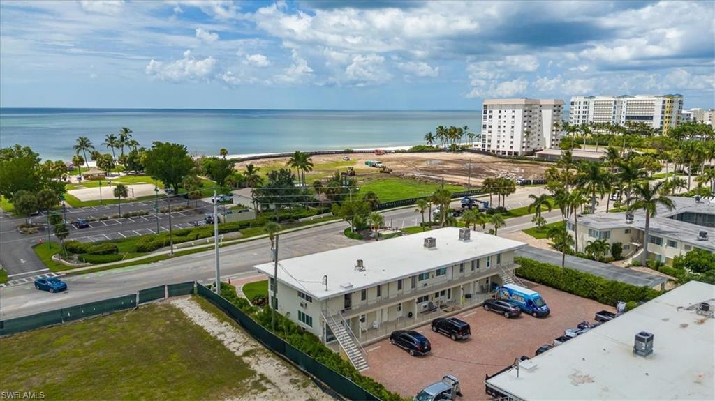 1550 Gulf Shore BLVD N W2 photo 18