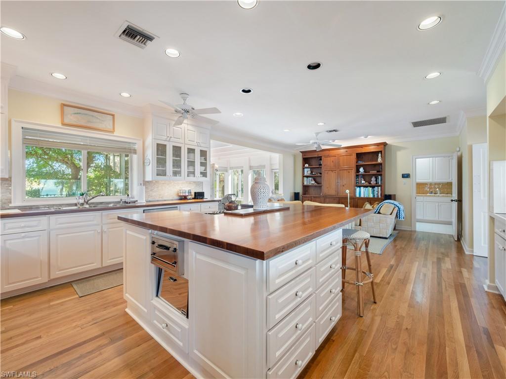16530 Captiva DR photo 22