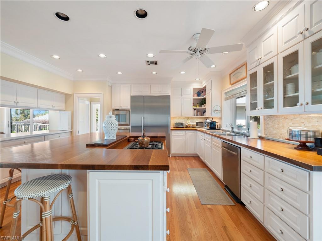 16530 Captiva DR photo 25
