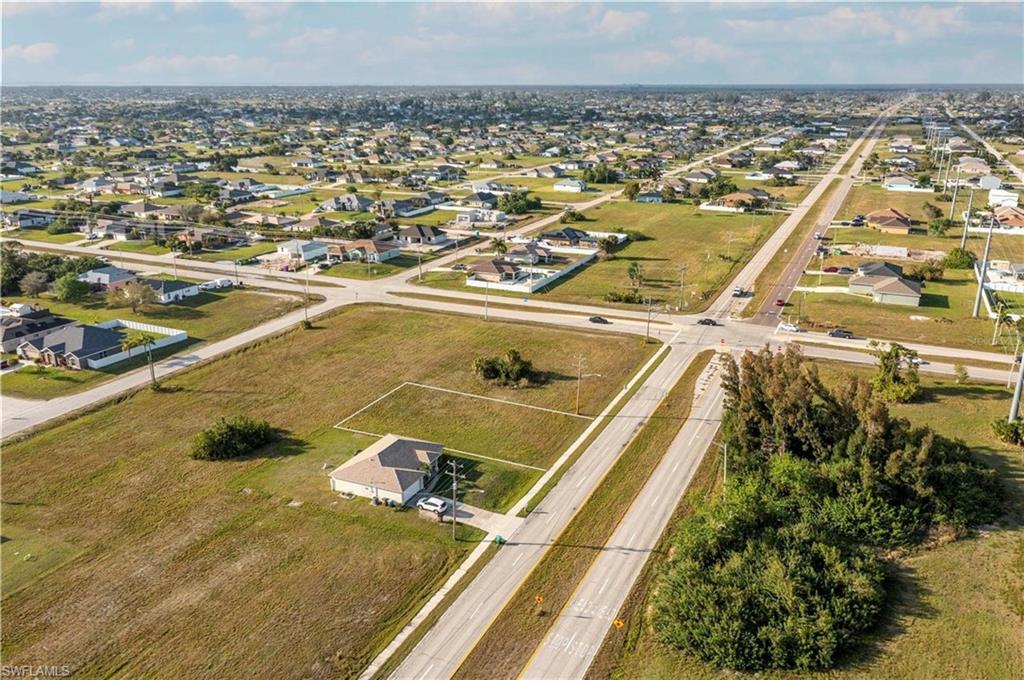 Bird's eye view with a residential view