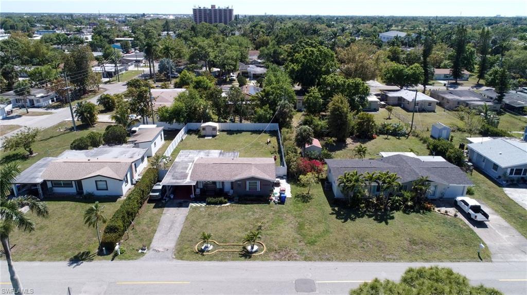 Aerial view featuring a residential view