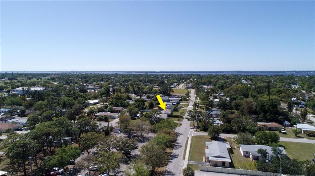 Birds eye view of property