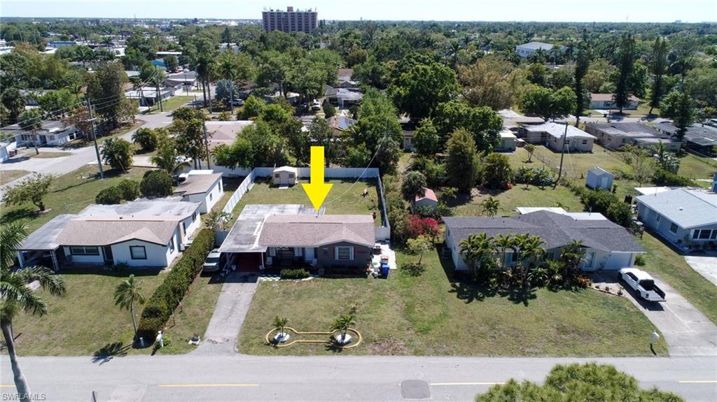 Aerial view featuring a residential view