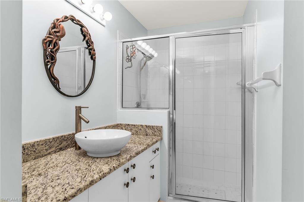 194 Newport DR 903 photo 17
