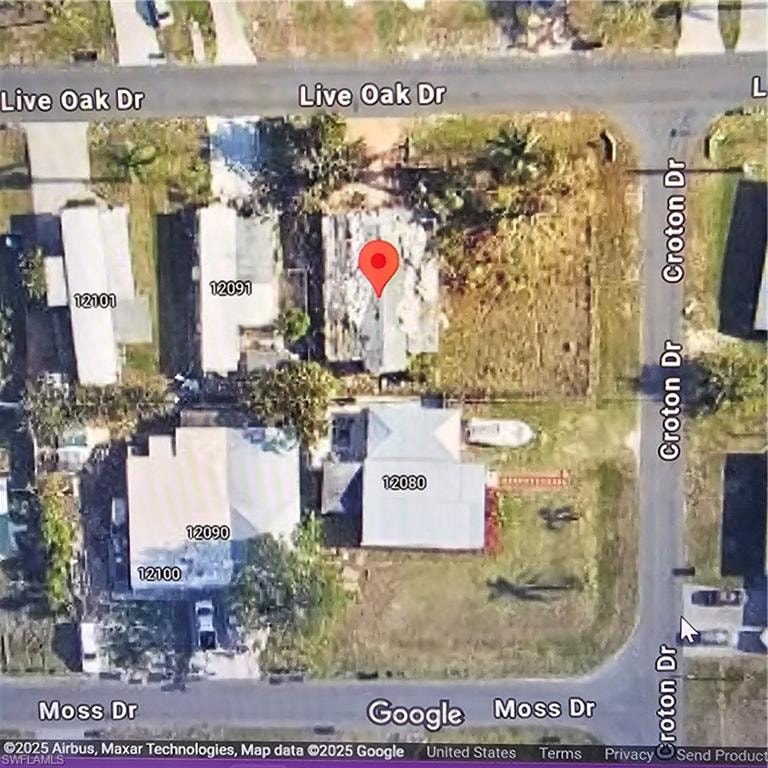 12081 Live Oak DR