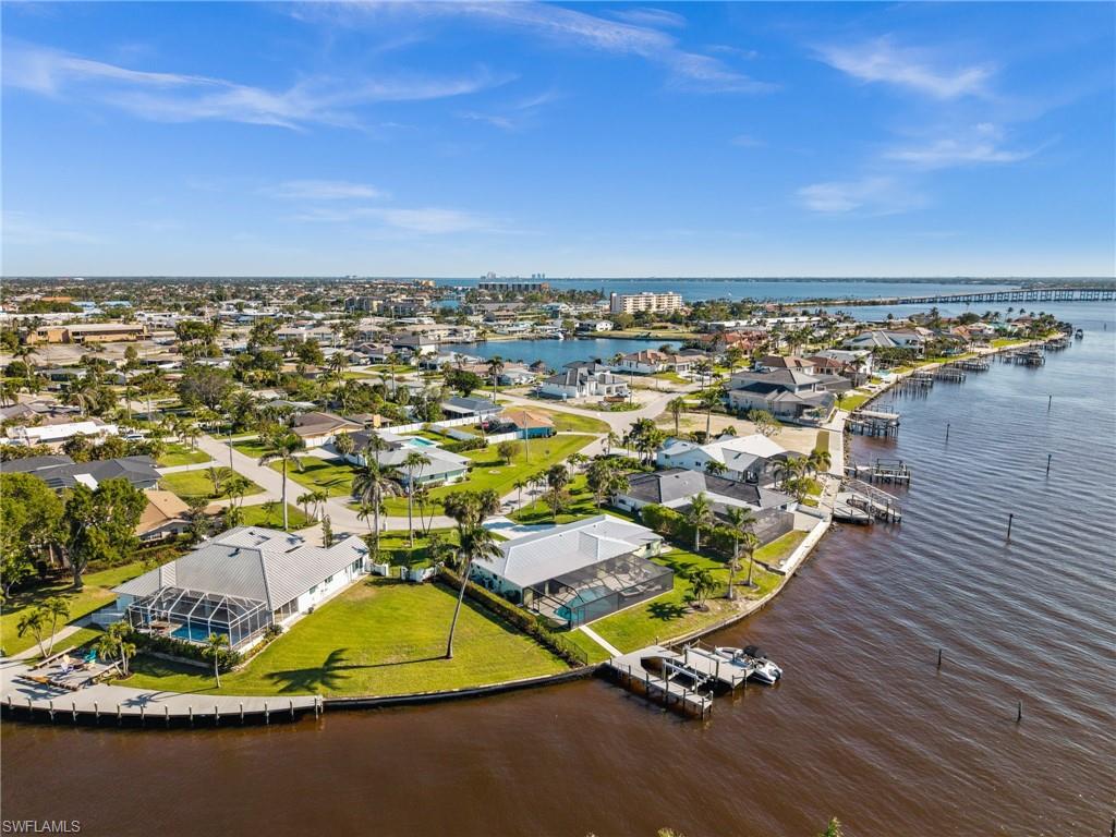116 Feet of Direct River Frontage