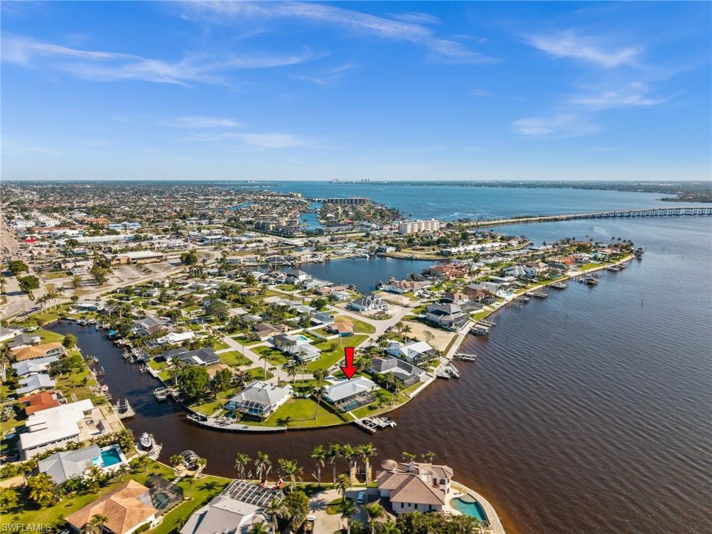 Southern Exposure Direct Riverfront
