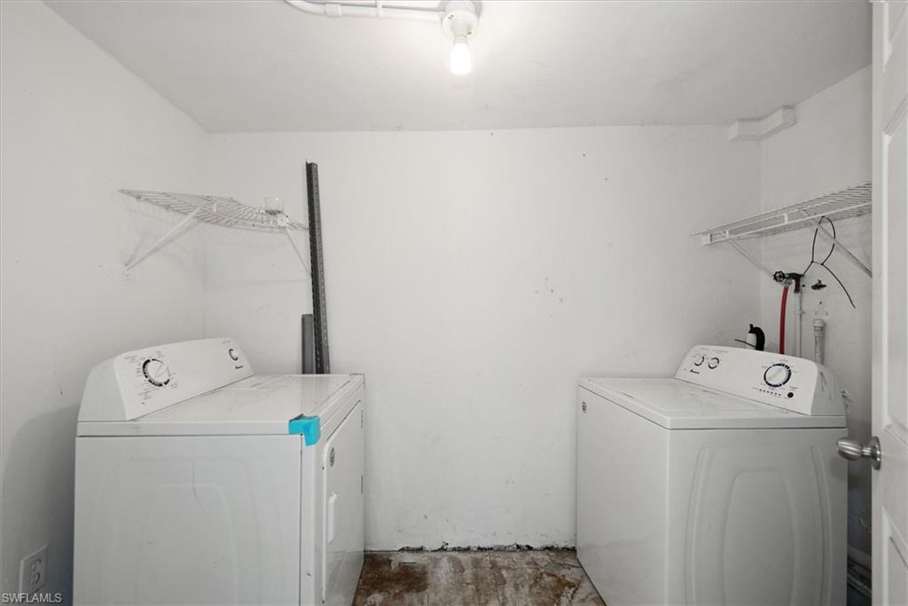 1905 Oakley AVE A and B photo 28