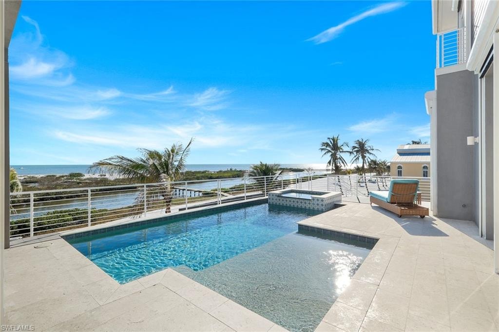 8180 Estero BLVD photo 20