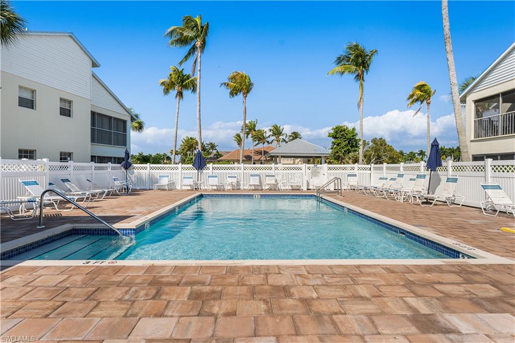 Community pool