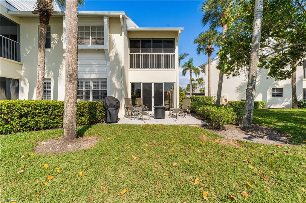 Nicely sized lanai where you can relax and watch nature, golfers and BBQ your favorite meal!!!