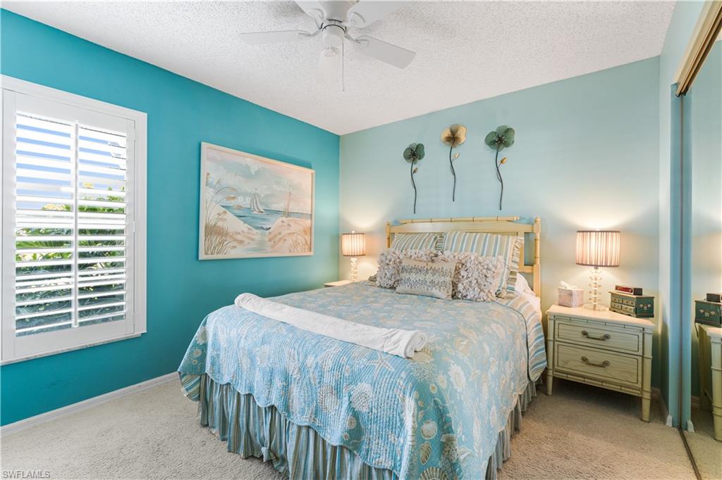 nicely sized 2nd bedroom is light and bright. Plantation shutters.
