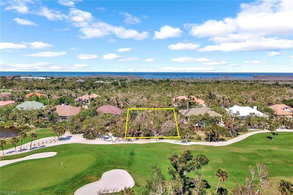Drone / aerial view with view of golf course