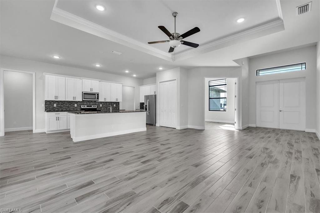 459 NE 2nd PL