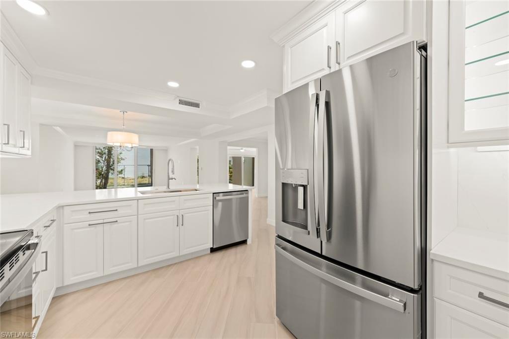 200 Periwinkle WAY 111 photo 6