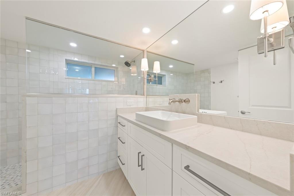 200 Periwinkle WAY 111 photo 32