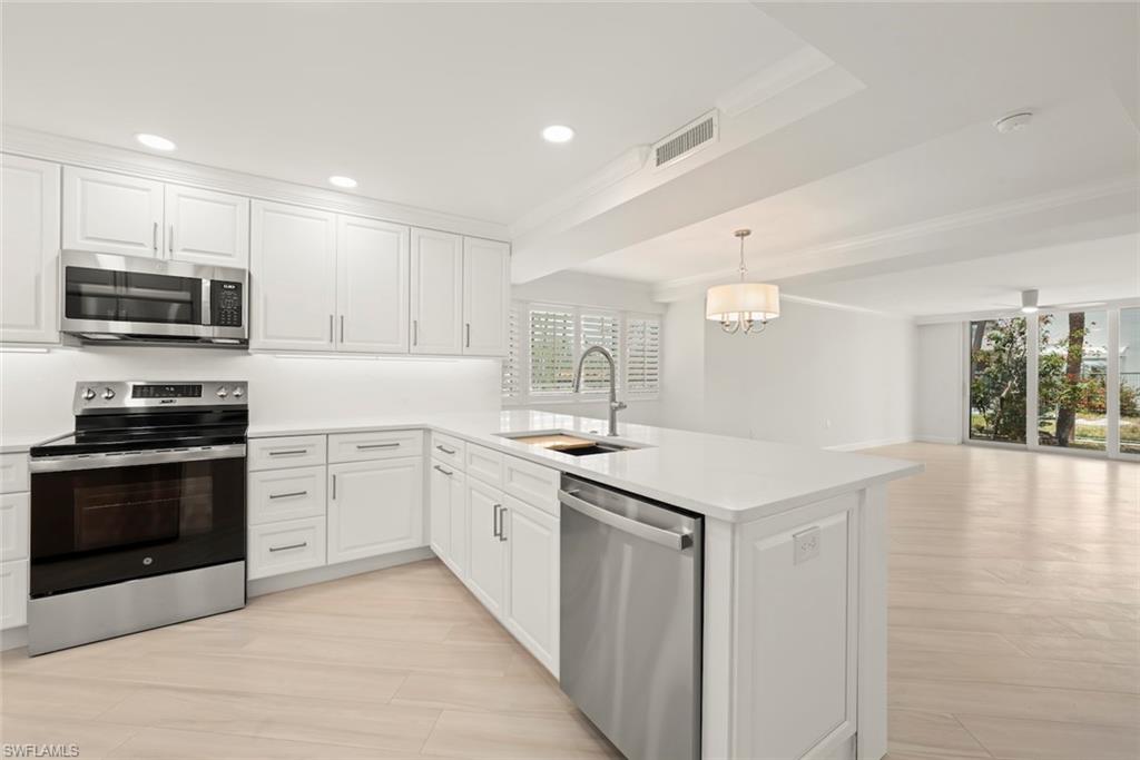 200 Periwinkle WAY 111 photo 9