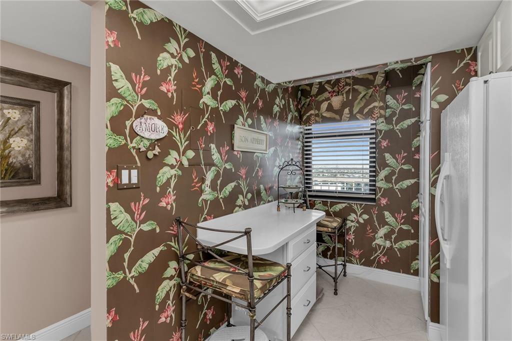 320 Seaview CT 1201 photo 6