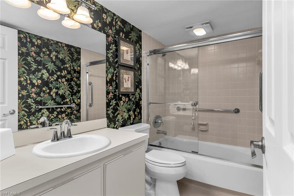 320 Seaview CT 1201 photo 16