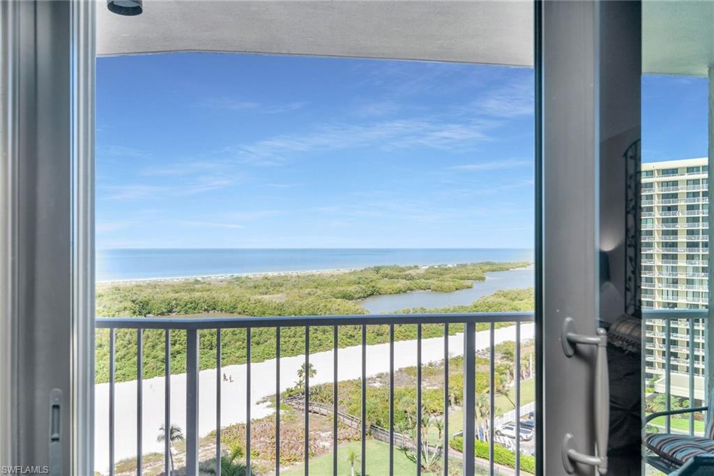 320 Seaview CT 1201 photo 14