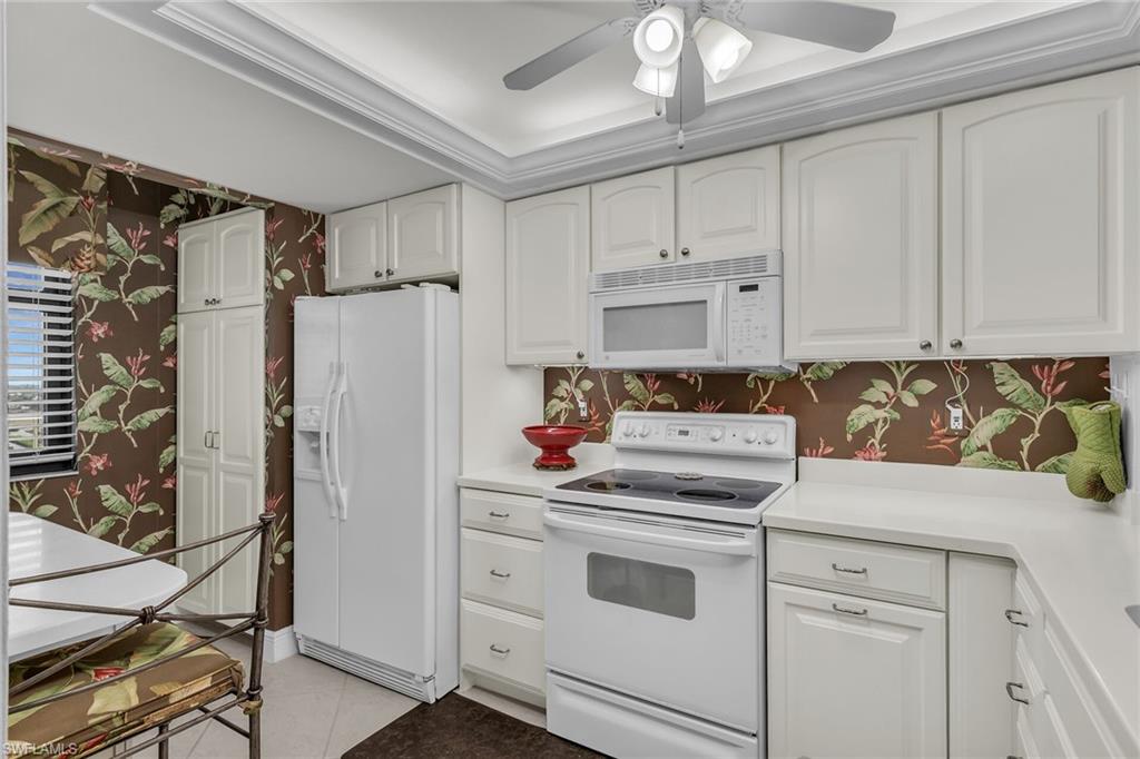 320 Seaview CT 1201