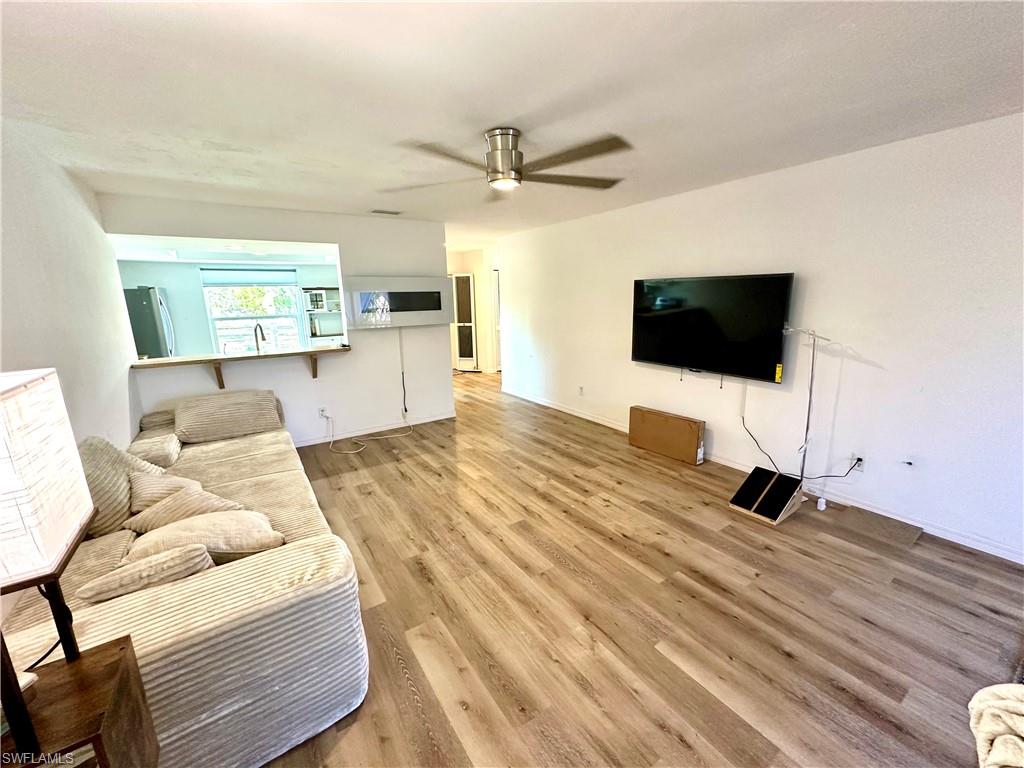 1521 SW 47th TER 201 photo 6