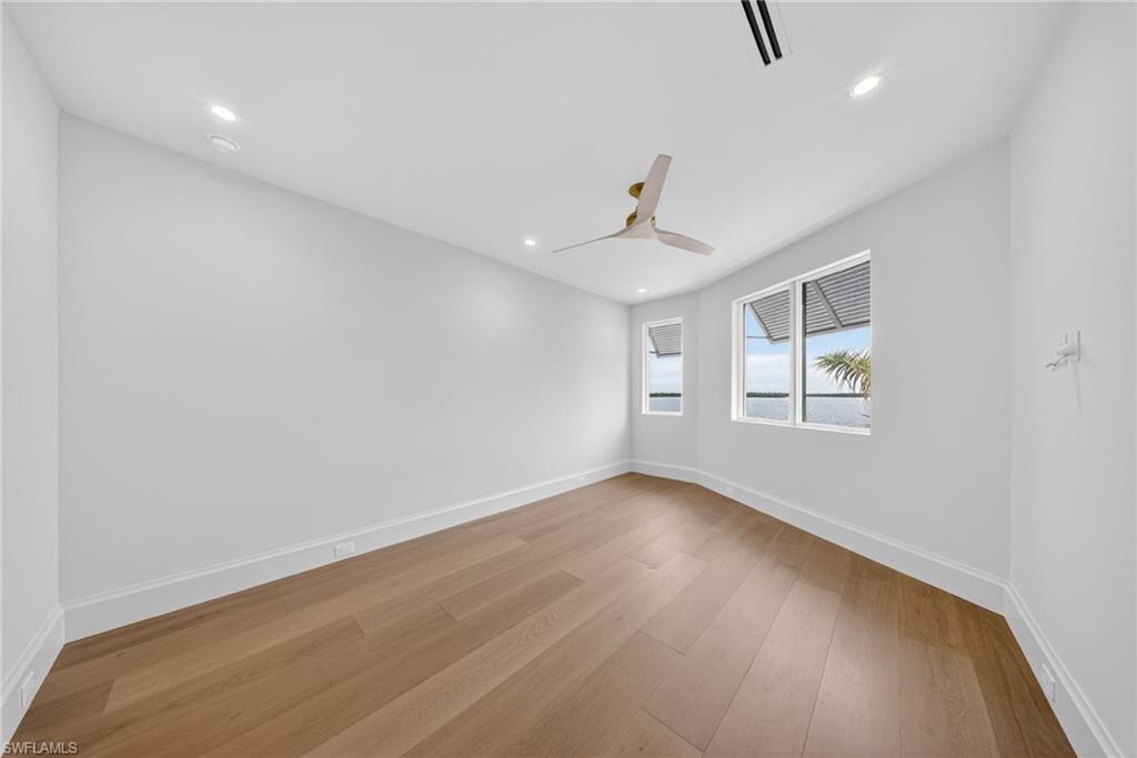 983 Sundrop CT photo 37
