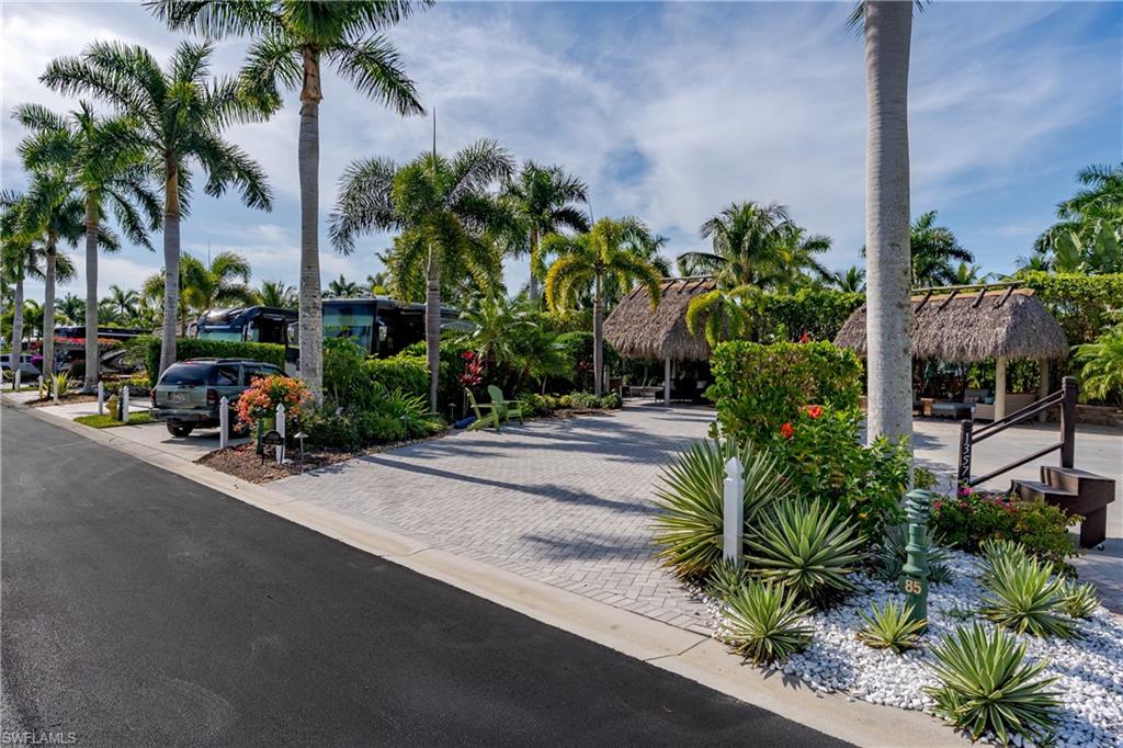 13568 Snook CIR