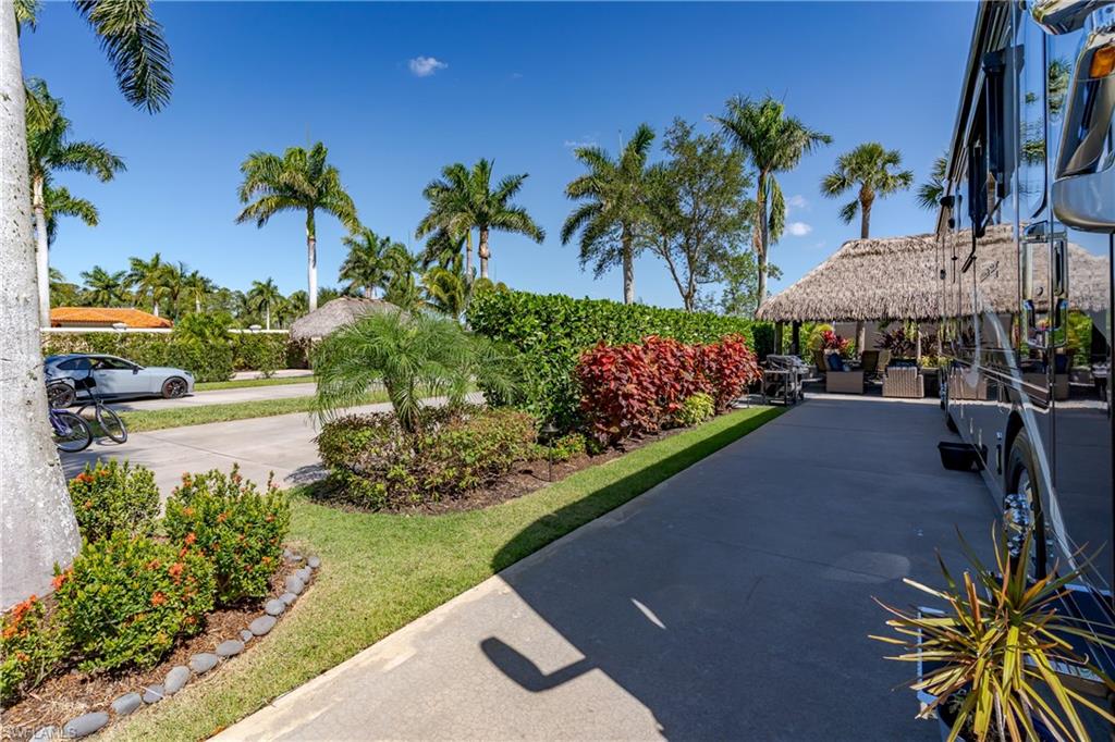 13627 Snook CIR photo 9