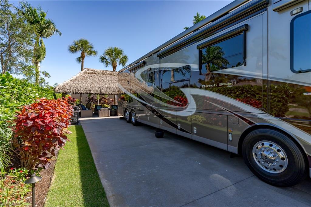 13627 Snook CIR photo 10