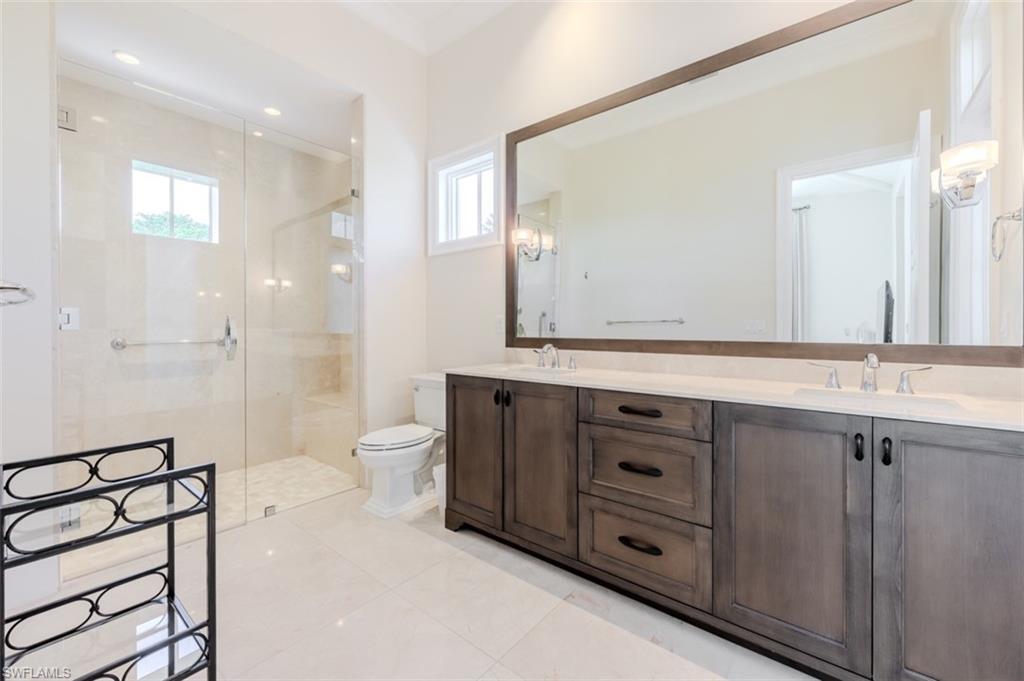 702 BOBWHITE LN photo 32