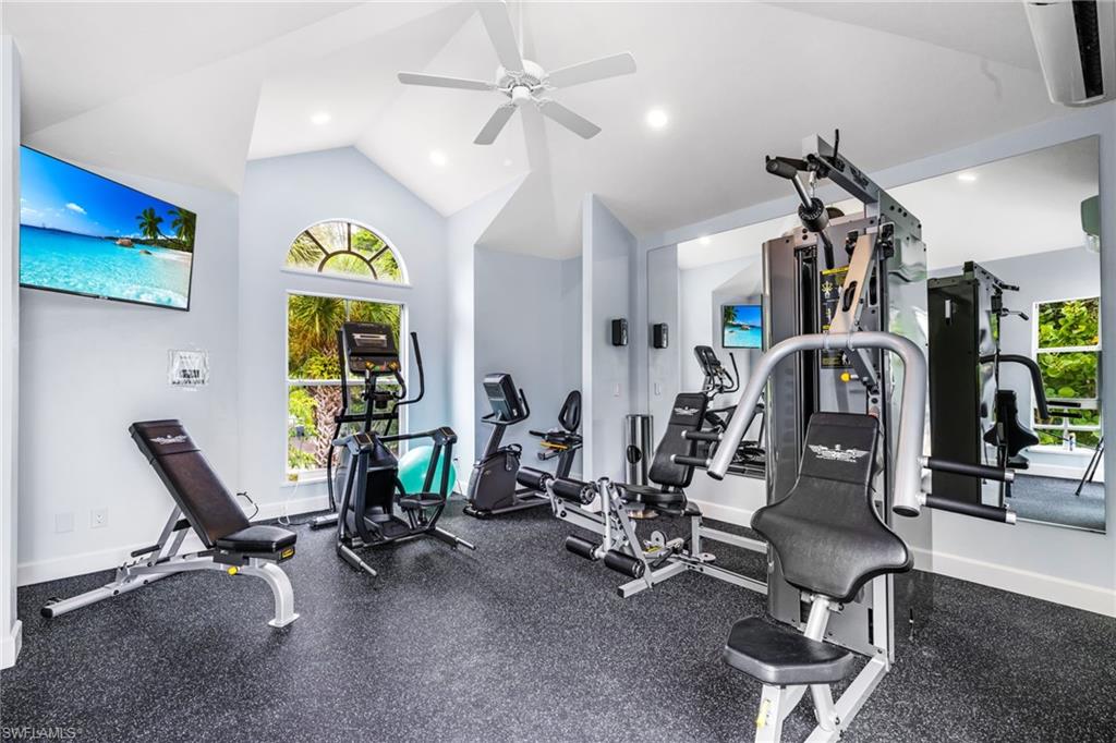 Kinzie Island Fitness Center located in same building as condos