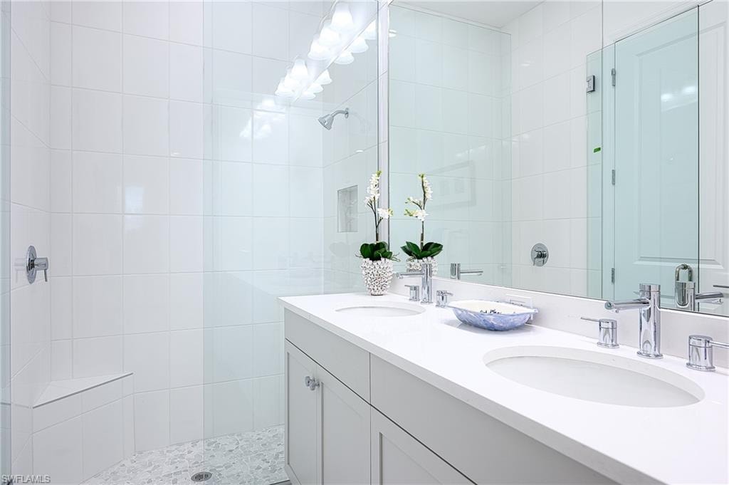 7251 Saona CT photo 17