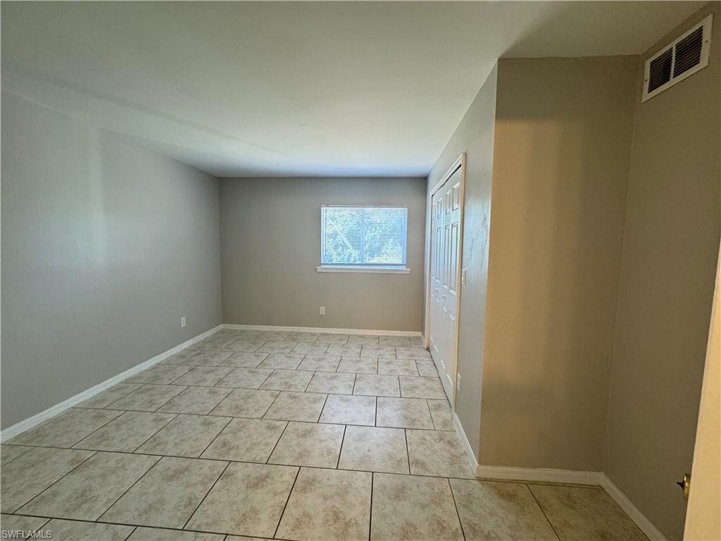 5031 Locke LN photo 18