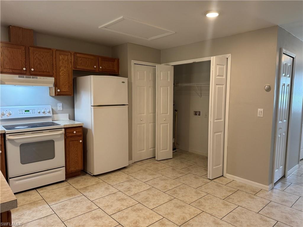 5031 Locke LN photo 8