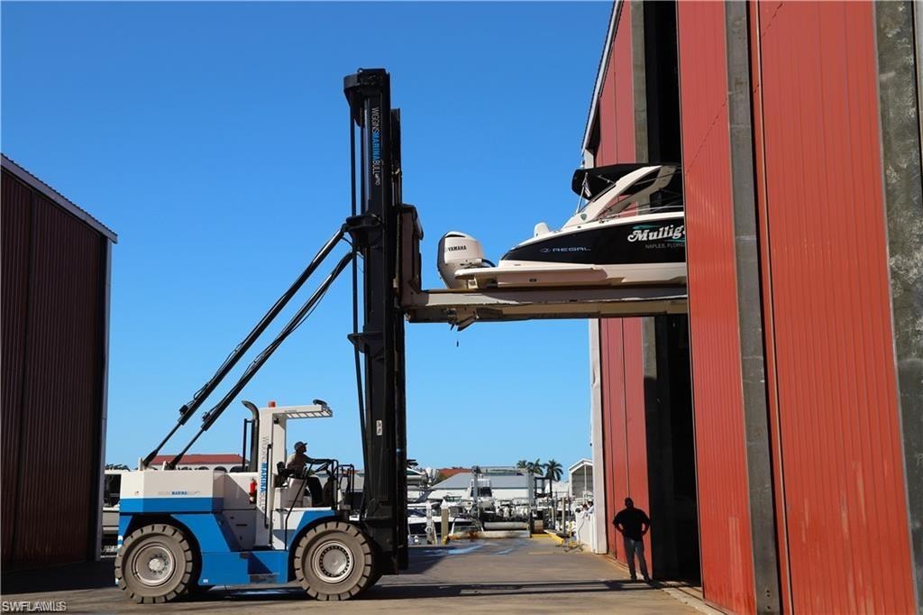 Forklift