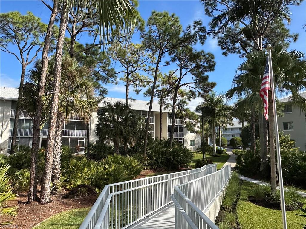 3072 Sandpiper Bay CIR M202 photo 36