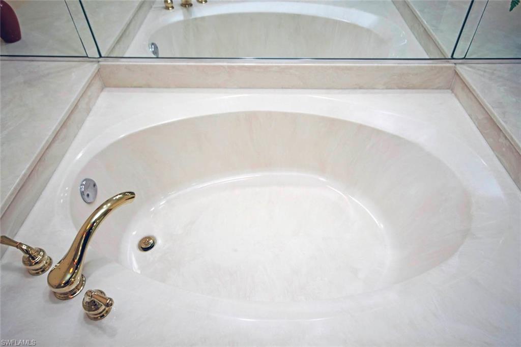 Large Tub