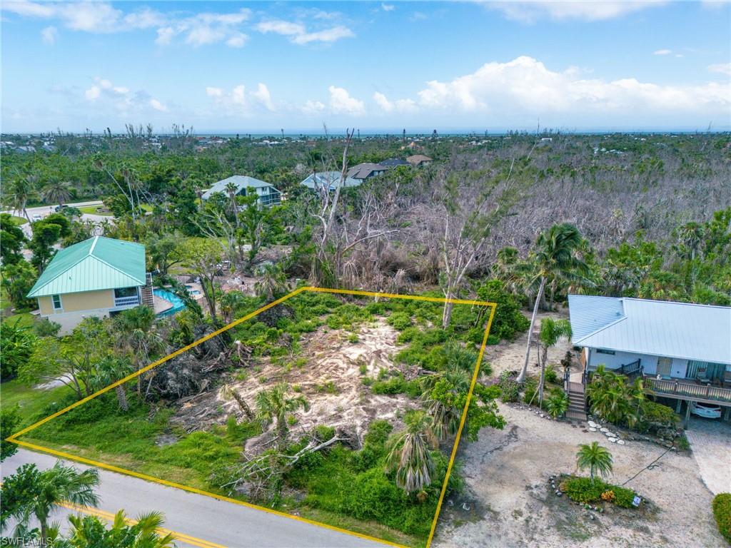 1032 Sand Castle RD