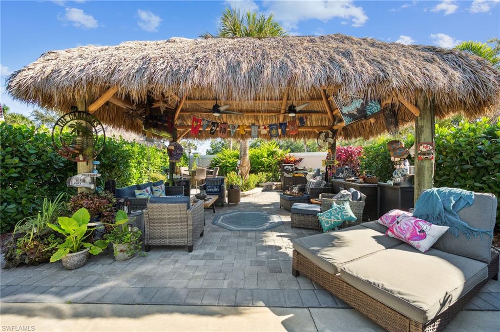 14 x20 Tiki Hut