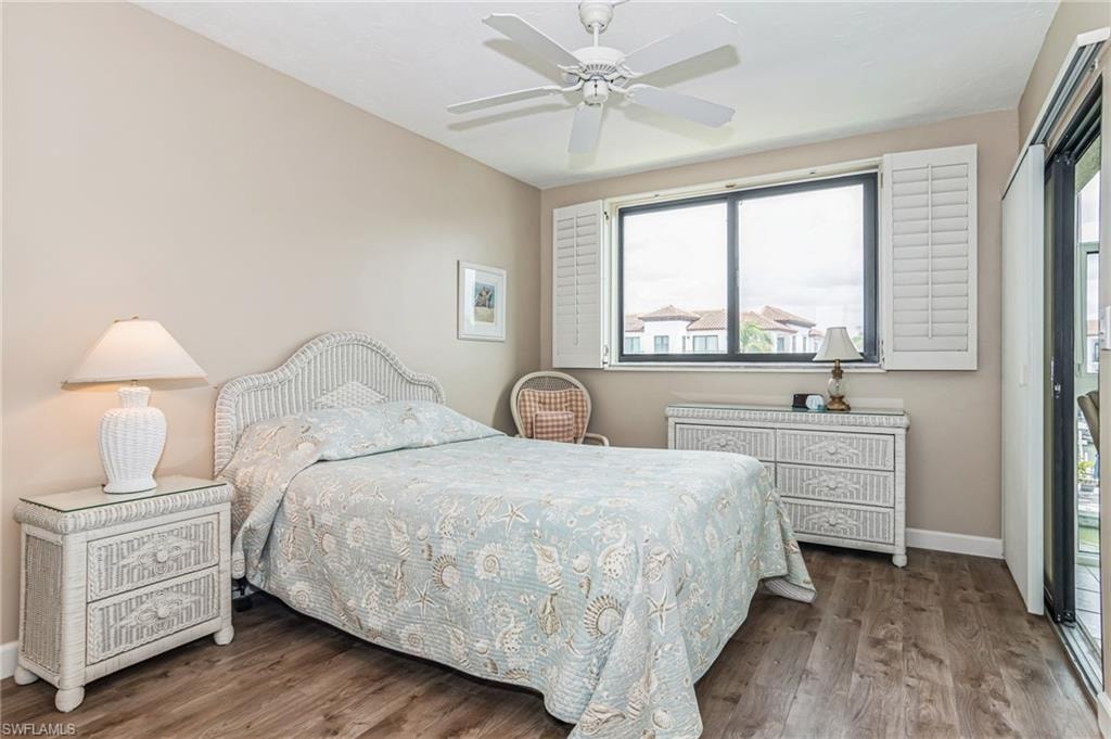 805 River Point DR 202C photo 7
