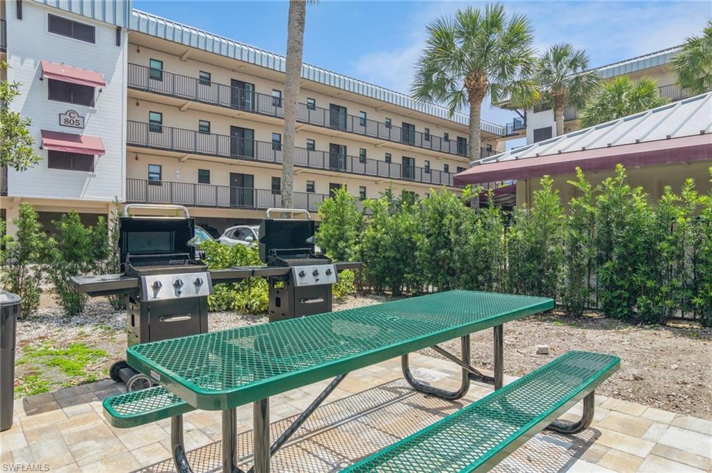 805 River Point DR 202C photo 15