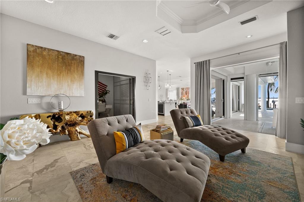 5625 Riverside DR photo 32