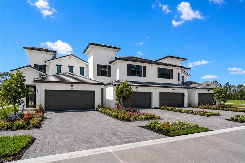 6085 Barbara CIR