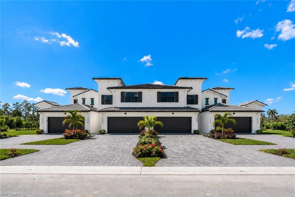 THE BEL AIR (B)2-Story Townhome3 Bedrooms + Loft • 2.5 Bathrooms • 2-Car Garage1,804 Interior SQ. FT. • 101 Exterior SQ. FT. • 509 Garage SQ. FT.2,414 Total SQ. FT.