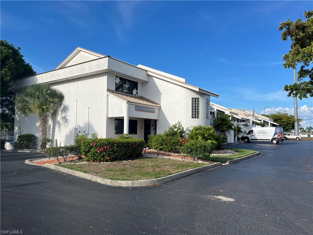 2804 Del Prado Blvd.