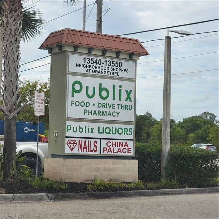 Local shops Dunkin Donuts, Publix, CVS