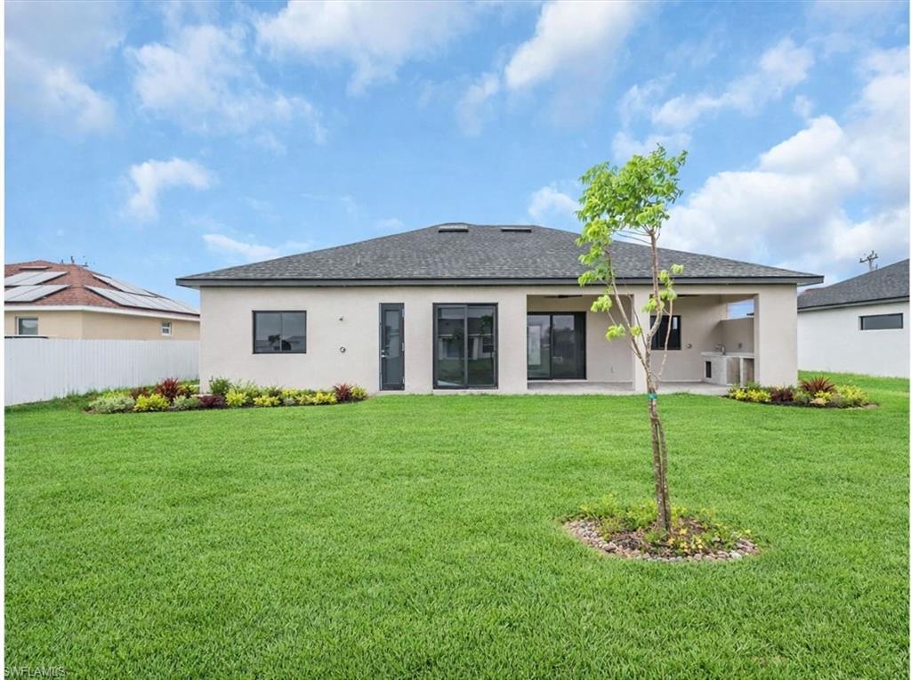 305 Diplomat PKWY E